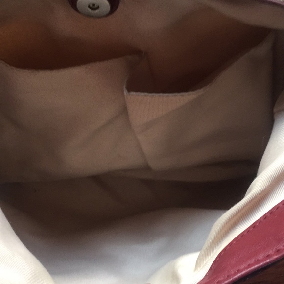 Coach Purse w/ Several Pockets - Picture 6 of 8